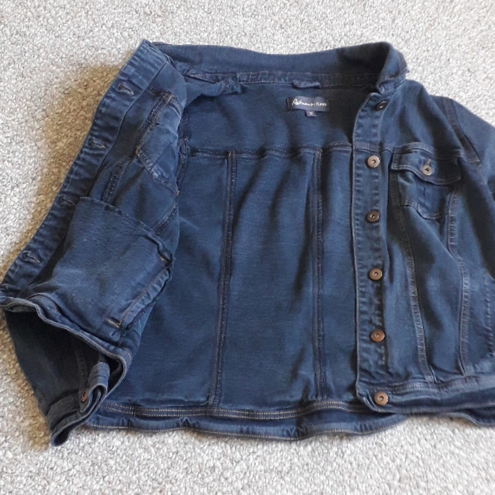 Reitmans Jean Jacket - Picture 3 of 8